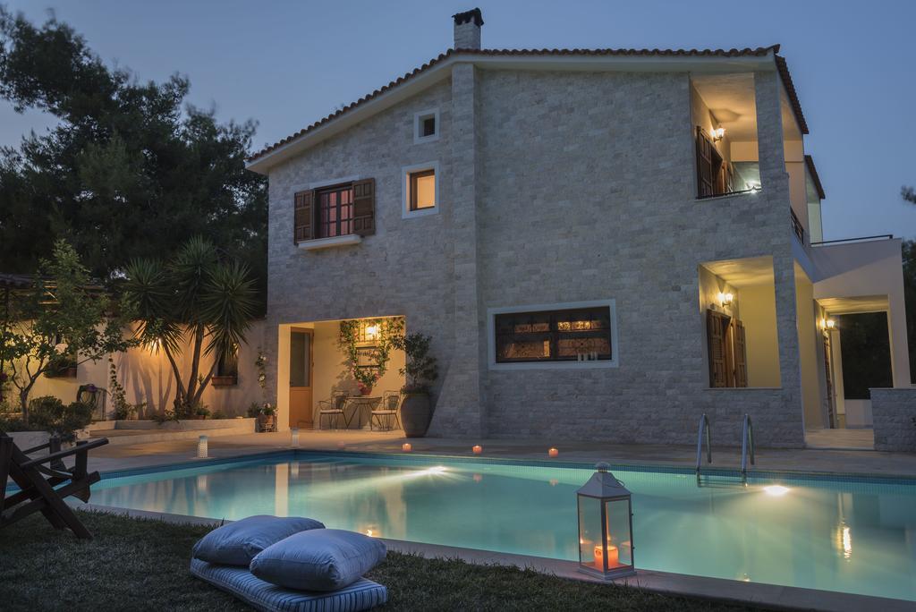 Villa Corina Near The Airport Kouvarás Buitenkant foto